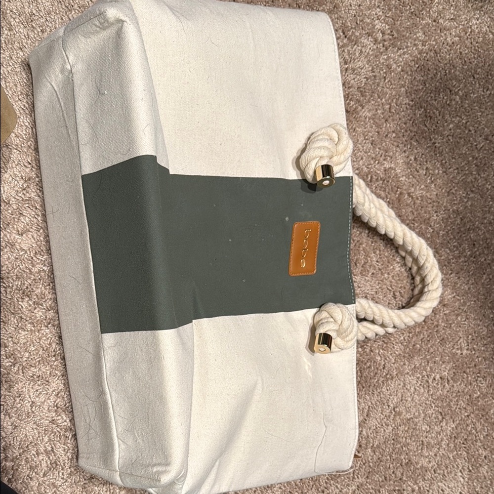 bebe White and Green Shoulder Bag